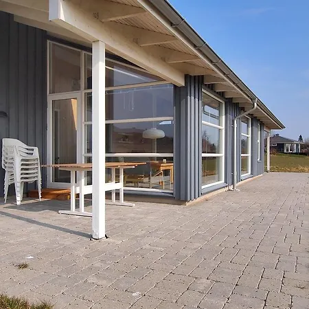 Three-bedroom Holiday Skonnertvej 05 *
